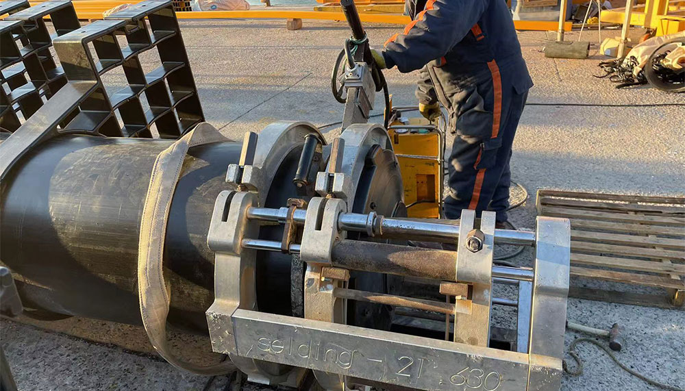 Floating Pipe Assembly (Assembly of Government-Furnished Materials)