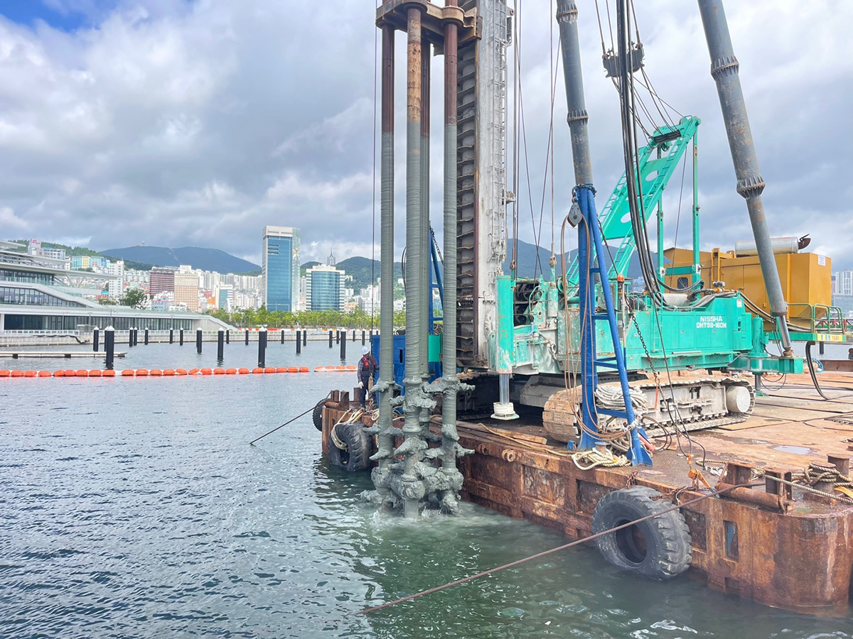 Deep Cement Mixing (DCM) / Deep Mixing Method (DMM)
