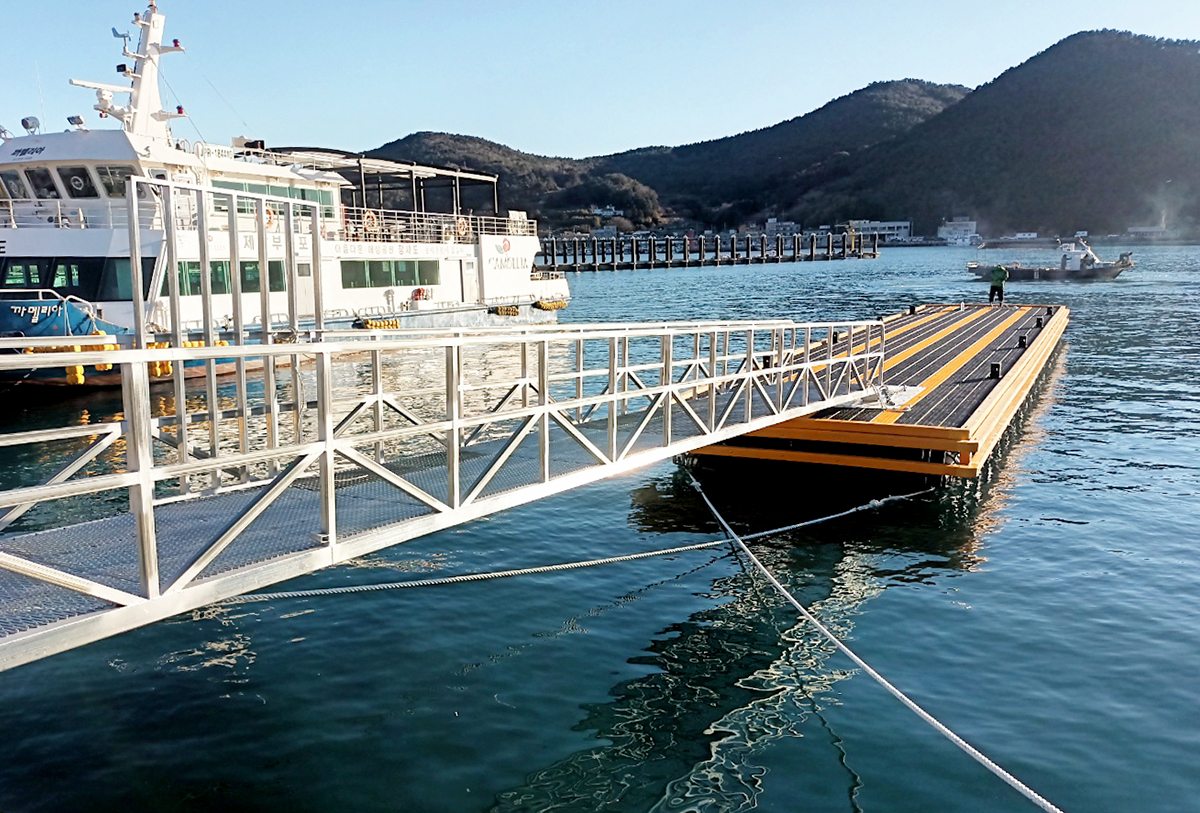 PE Pontoon Bridge Installation in Hallyeo Haesang National Park, Tongyeong-si, Gyeongsangnam-do